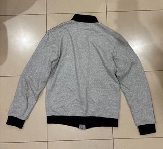 Chaqueta Adidas Gris con Rayas Negras