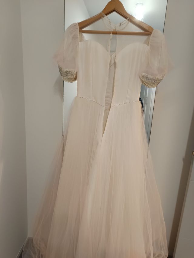 Vestido tul rosado y lentejuelas