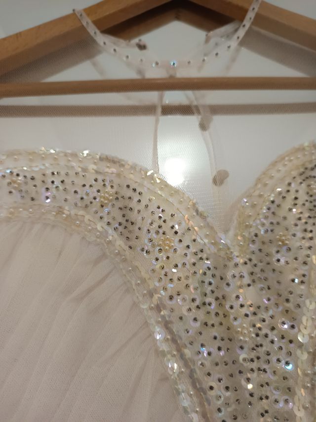 Vestido tul rosado y lentejuelas