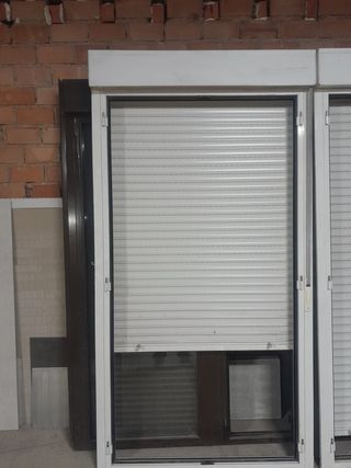 Balcones aluminio 120x210 cm con persiana