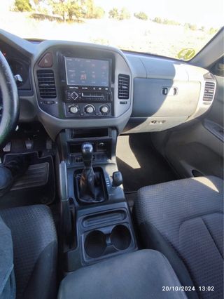 Mitsubishi Montero 2006