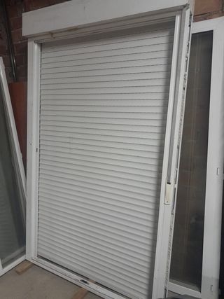 Balcón aluminio 140x210 con persiana