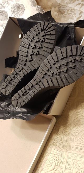 Botines de cuña negros Gino Rossi