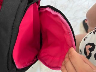 Mochila escolar negra para todas las edades