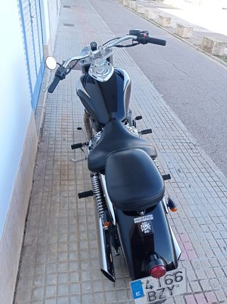 Triumph Bonneville America