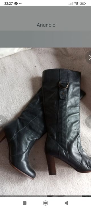 Botas de piel negras con tacón