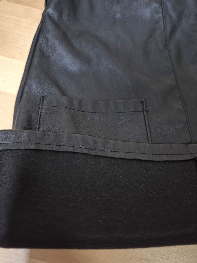 Mono Corto Polipiel negro niña