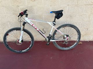 Bicicleta GT Avalanche 27,5