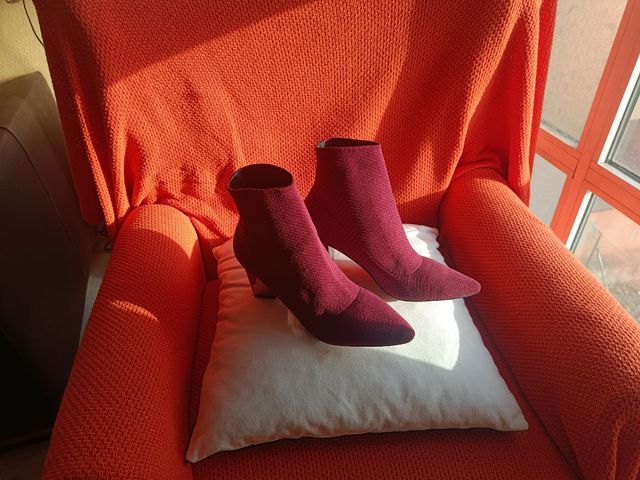 Botines elásticos burdeos