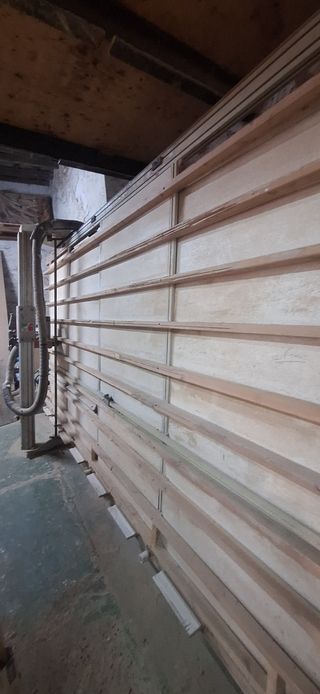 Escuadradora vertical