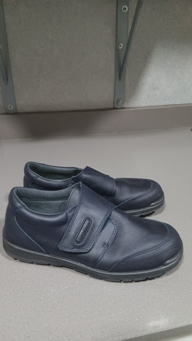 Zapatos Titanitos Colegio Velcro Negro