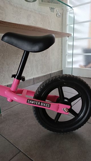 Bicicleta infantil Sawyer rosa