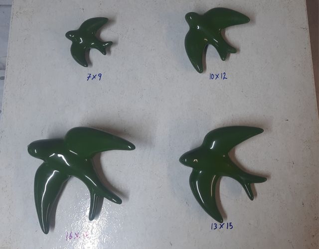 Golondrinas cerámica verde 16x18