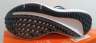 Nike Winflo 10 Hombre Running Azul Marino Talla 42