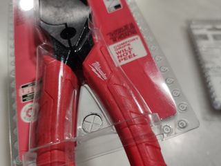 Milwaukee Alicates Eléctricos y Cortantes