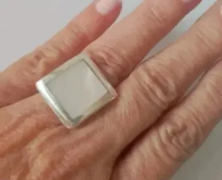 Anillos Plata Nácar y Granate