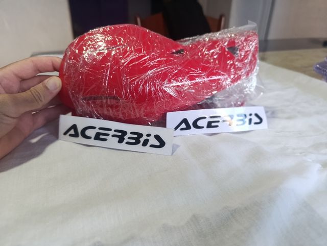 Cubremanos Acerbis cubre manetas