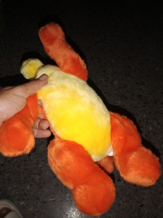 Peluche perro naranja