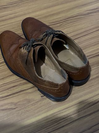 Zapatos de vestir marrones
