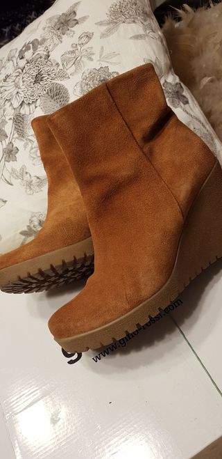 Botines cuña marrón Gino Rossi