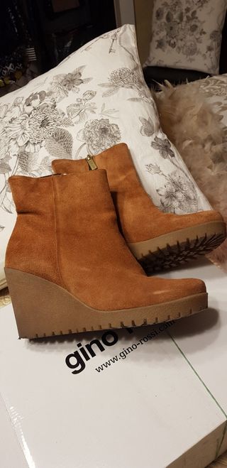 Botines cuña marrón Gino Rossi