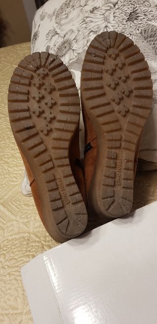 Botines cuña marrón Gino Rossi