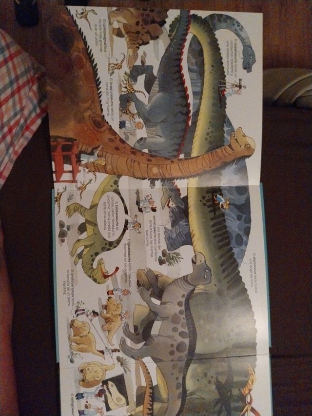 Gran libro de los GRANDES DINOSAURIOS