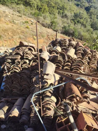 Tejas antiguas de barro