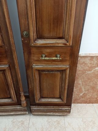 Puertas de madera maciza antiguas