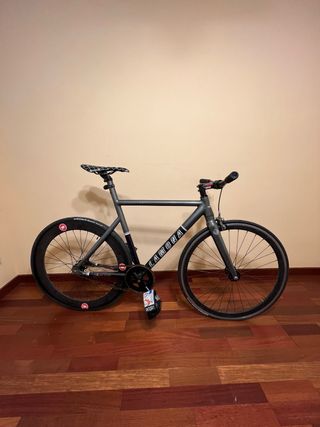 Bicicleta Fixie LAMONA Stellar Gris-Negra