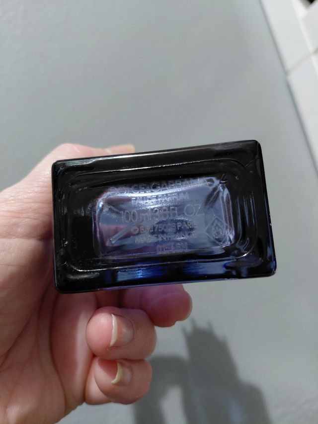 Bottiglie di profumo vuote