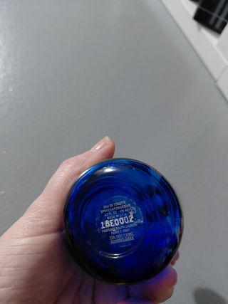 Bottiglie di profumo vuote