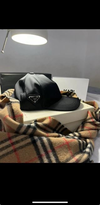 Gorra Prada Negra