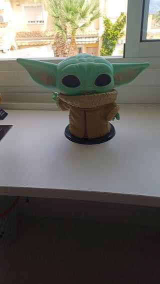 Funko Pop Gigante Baby Yoda