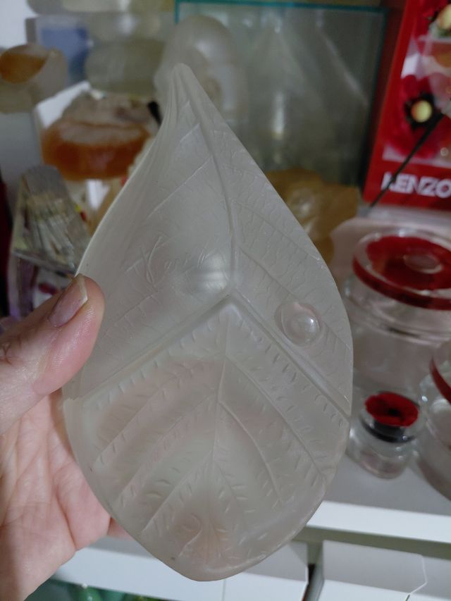 Bottiglie di profumo vuote, a partire da 7e unità.