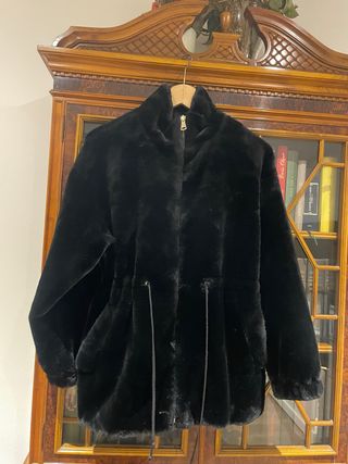 Chaqueta pelo sintético Zara negra