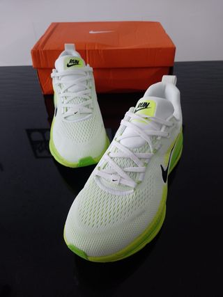 Zapatillas Nike Vomero 18 Talla 41