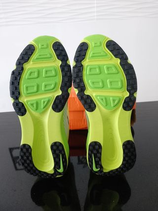 Zapatillas Nike Vomero 18 Talla 41
