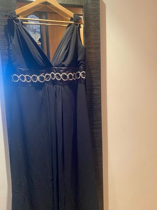 Vestido largo negro invitada boda