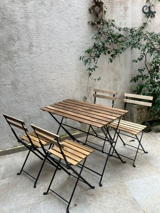 Mesa y 4 Sillas Plegables Exterior