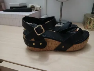Sandalias negras cuña talla 36