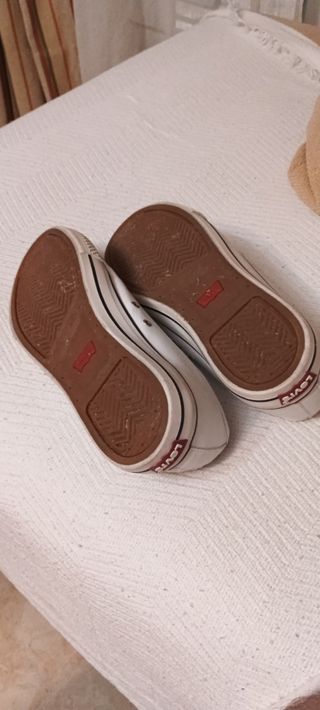 Zapatillas Levi's Blancas