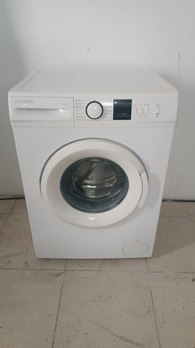 Lavadora Hyundai Blanca