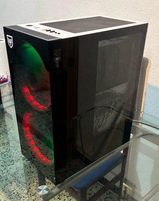 PC Gaming AMD Ryzen 5 5700 XT