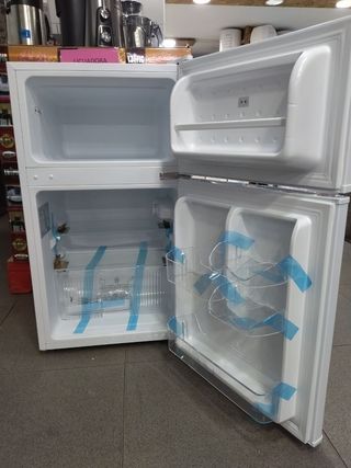 Frigorífico 2 puerta  bajo mostrador 85cm nevir