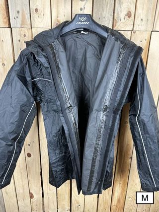 CHAQUETA T-M DE LLUVIA STORMER 