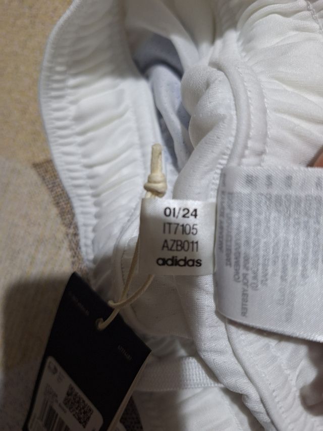 Leeds United Home Shorts 2024-25