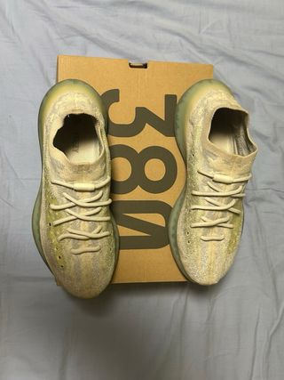 Adidas Yeezy Boost 380 Alien
Buen estado