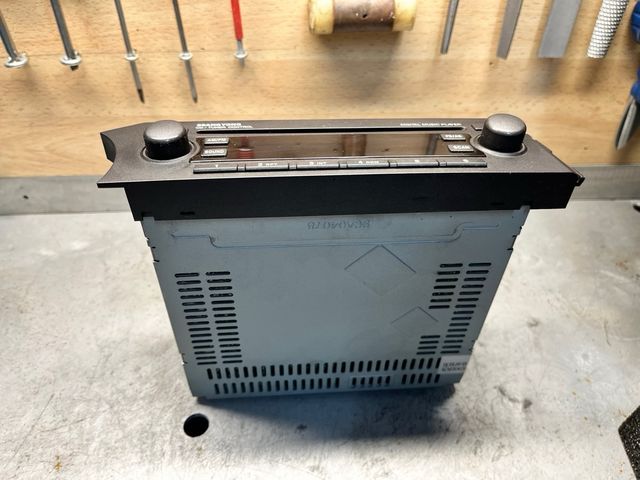 Radio Ssangyong KIron CD/Tuner Control