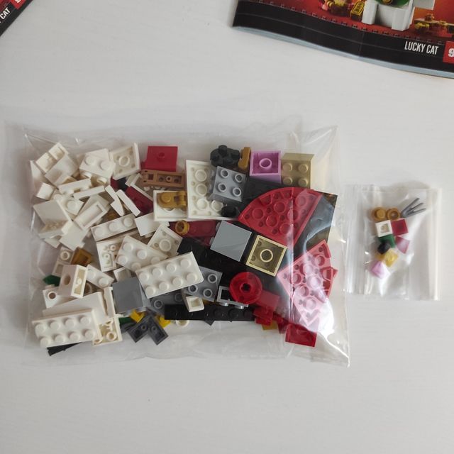 LEGO BrickHeadz 40436 - Gatto fortunato.